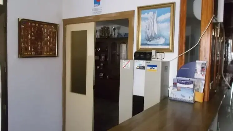 Hotel Arce - Lobi