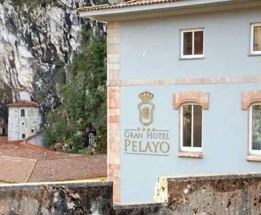Arcea Gran Hotel Pelayo - Dış Mekan