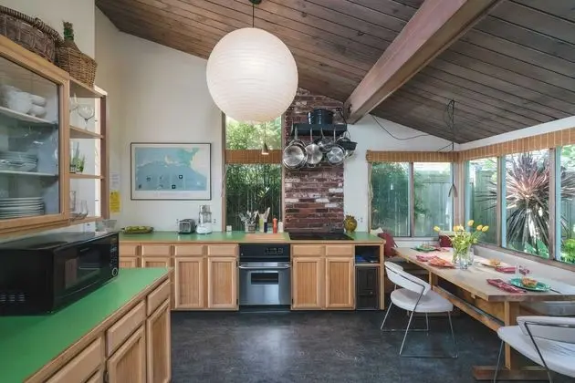 Arch Cape Escape by Avantstay Sensational Clift Top Home w/ Pacific Ocean Views - Mutfak