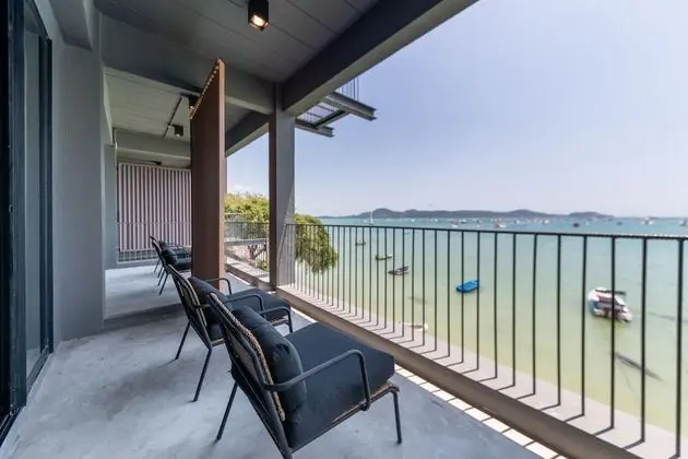 Arch39 Phuket Beach Front