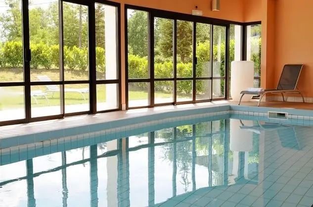 Hotel Archamps Porte Sud de Geneve - Havuz