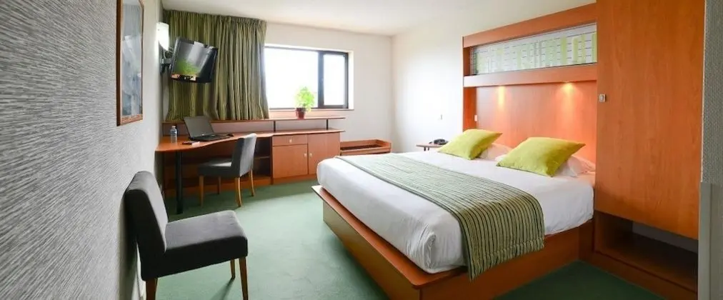Hotel Archamps Porte Sud de Geneve - Oda