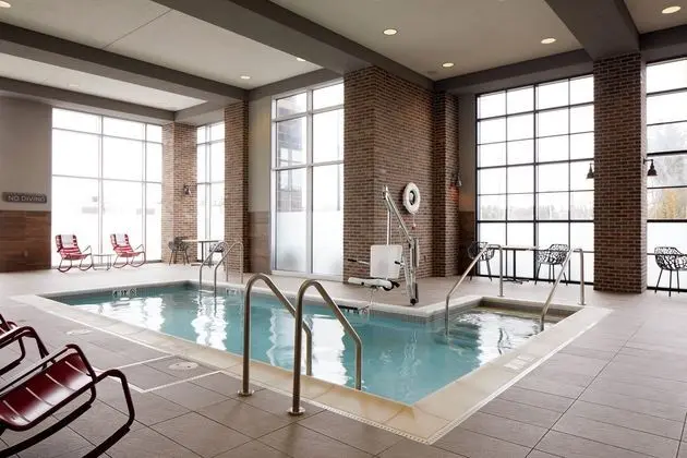 Archer Hotel Boston/Burlington - Havuz