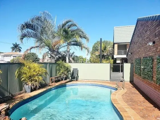 Archer Park Motel - Havuz