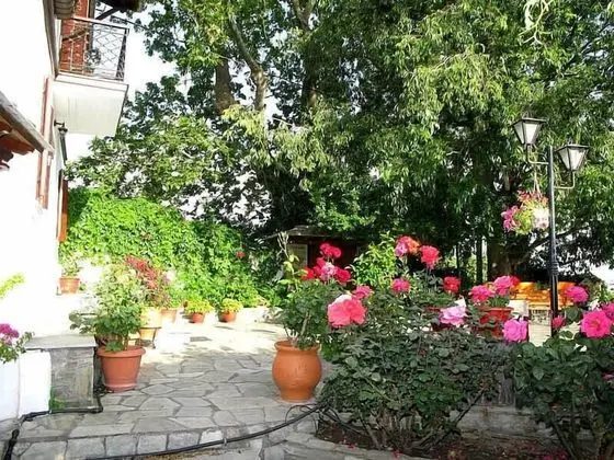 Archontiko Stafylopati - Dış Mekan