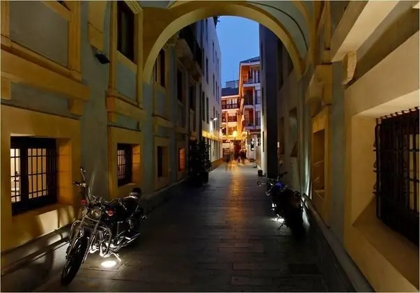 Arco de San Juan Hotel - Dış Mekan