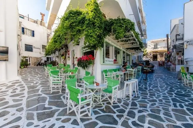 Arco Naxos Luxury Apartments - Yerinde Yemek
