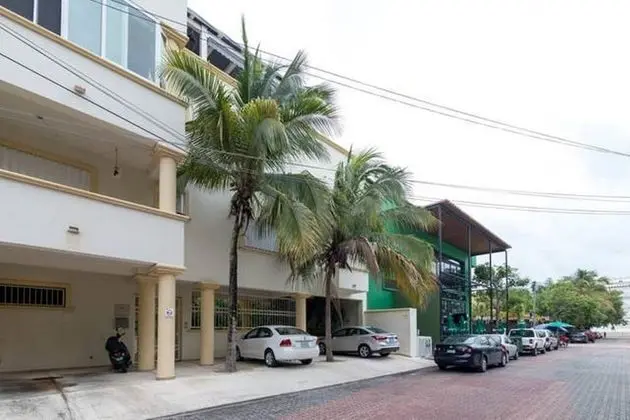 Arcoiris Family Condos by Playa Paradise