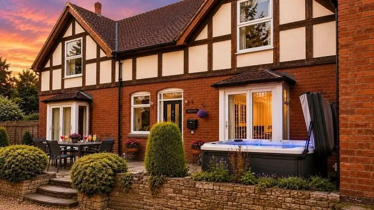 Arden Hill Farm House - Sleeps up to 16 - Snooker Table - HOT TUB - Dış Mekan