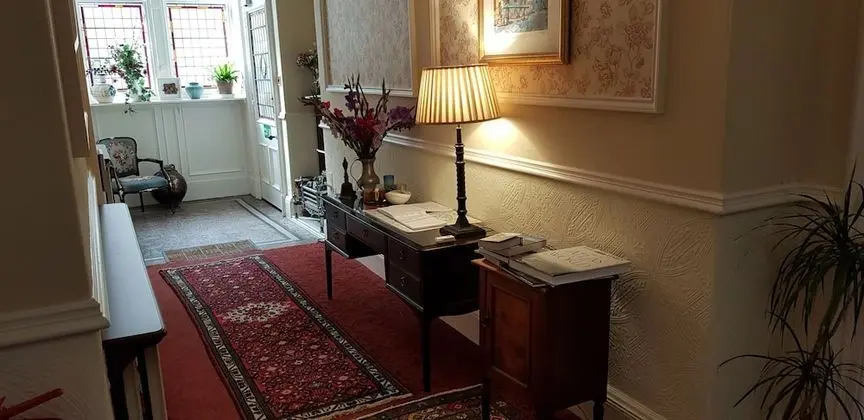 Arden House - İç Mekan