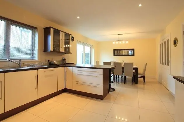 Ardmullen 4 bed Walnut - Mutfak