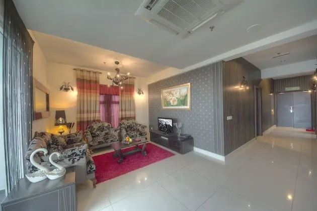 Arenaa Deluxe Boutique Hotel