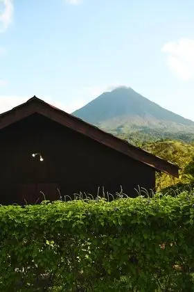 Arenal Roca Lodge - Dış Mekan
