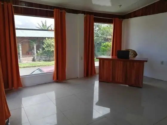 Arenal Sloth Hostel - Lobi