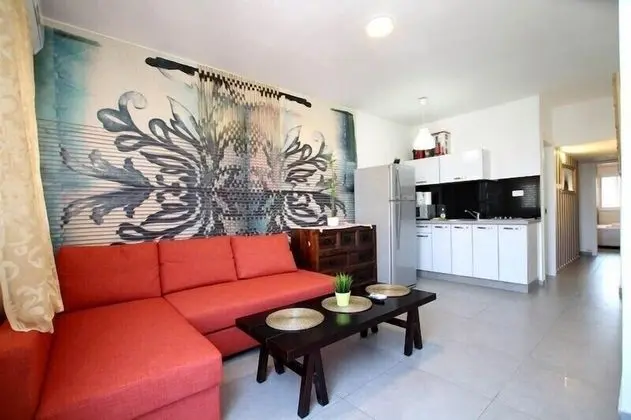 Arendalzrail Apartments -Rothschild St.8