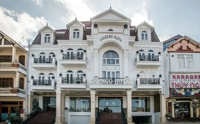 Arengo Sapa Hotel - 1