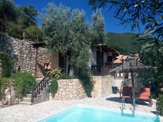 Arethousa Villas - Havuz