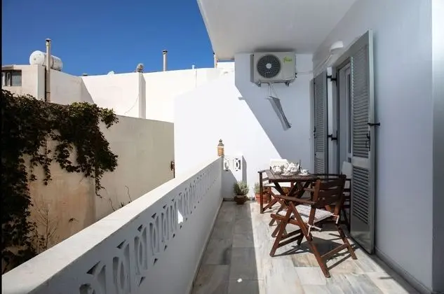 Aretis Apartment- At The Foothills Of The Castle