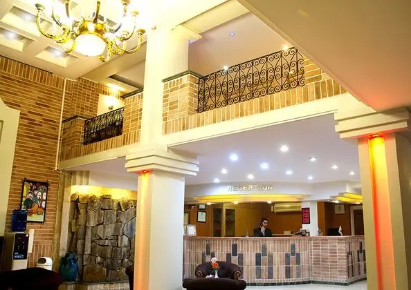 Arg Shiraz Hotel