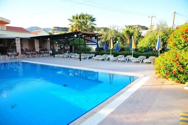 Argiro Village - Havuz