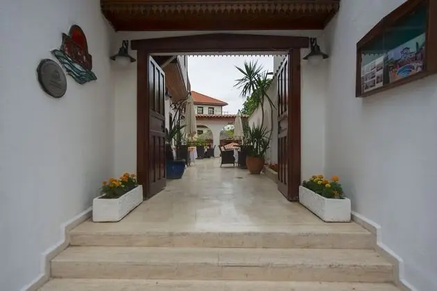 Argos Hotel - Dış Mekan