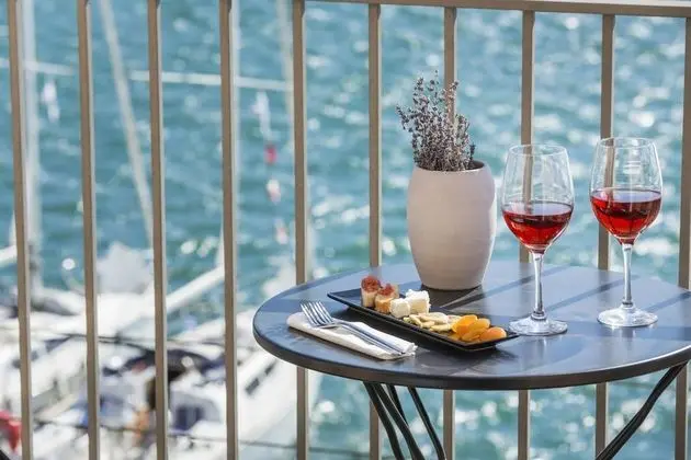Argostoli Marina Suites - Dış Mekan
