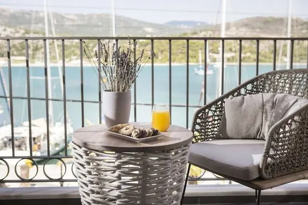 Argostoli Marina Suites - Oda