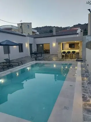 Villa Arhontiki