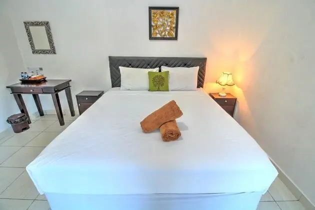 ARI LA CASA GUEST HOUSE