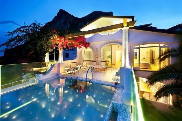 Villa Ariadne With Dazzling Sea View Jacuzzi Pool and Breakfast