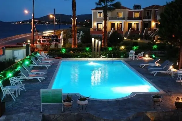 Ariadnes Holiday Accommodation II
