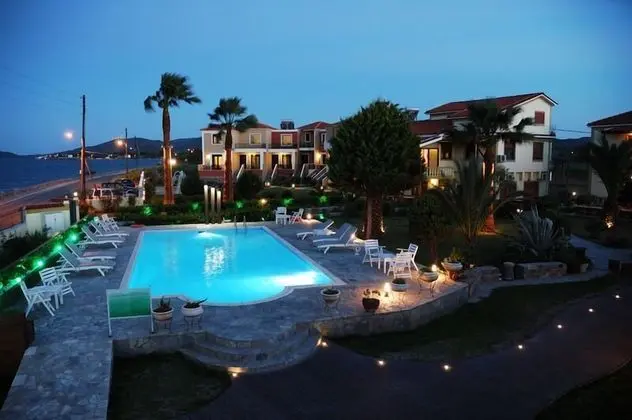 Ariadnes Holiday Accommodation II - Havuz
