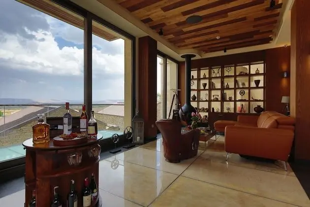 Ariana Sustainable Luxury Lodge - Lobi