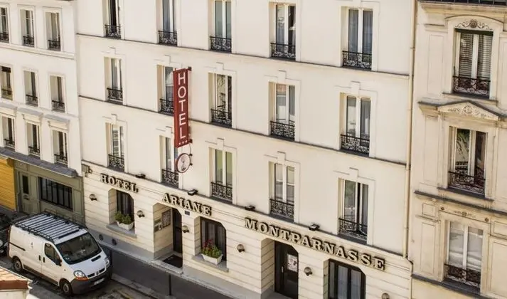 Hotel Ariane Montparnasse by Patrick Hayat