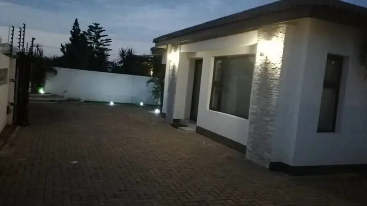 Arianna Guest house