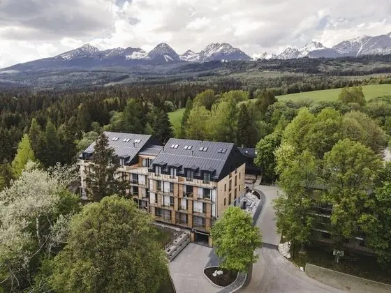 ARIETES MARMONT RESORT