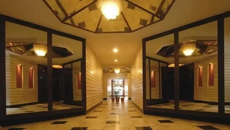 Hotel Arif Castles - Lobi