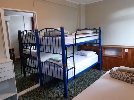 ARIKI BACKPACKERS