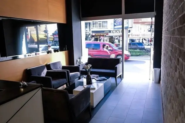 Aripsas Hotel - Lobi