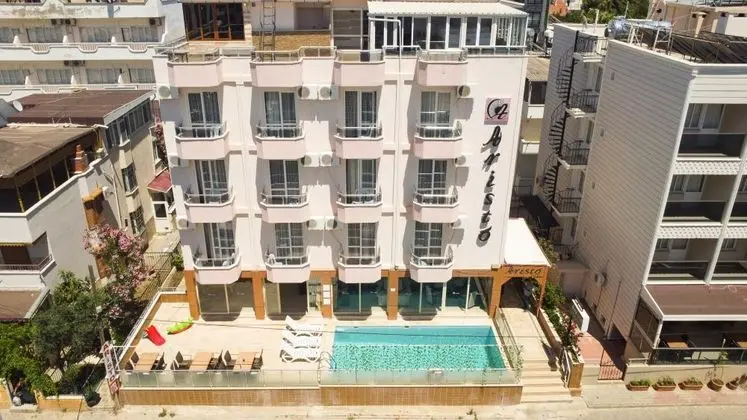 Aristo Hotel