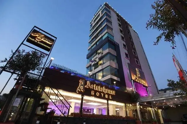 Aristo House Hotel