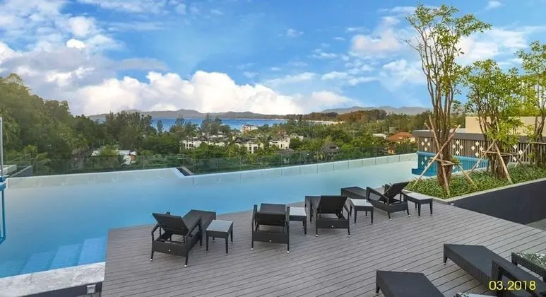 The Aristo Resort Phuket by Holy Cow 218 - Havuz