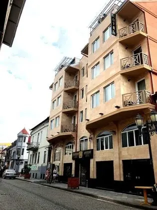 Hotel Aristocrat Batumi - Dış Mekan