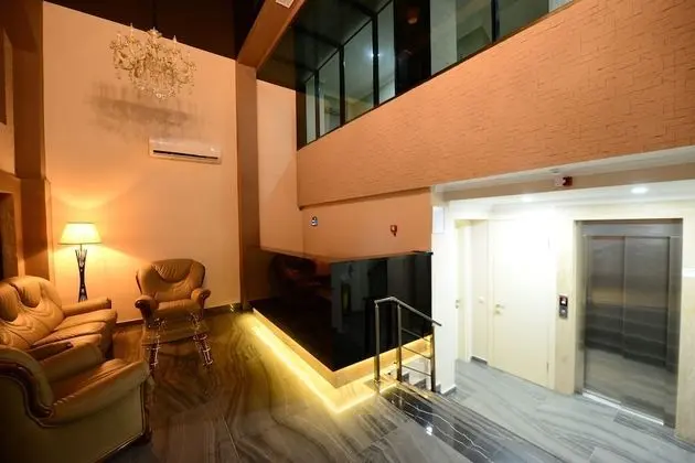 Hotel Aristocrat Batumi - Lobi