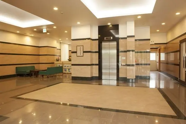 Ariston Inn Kanda Kitakyushu Airport - Lobi