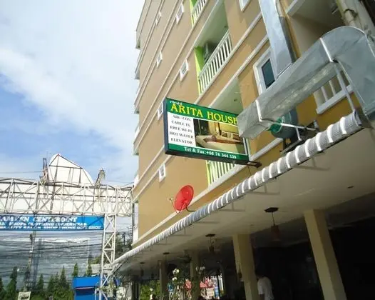 Arita House