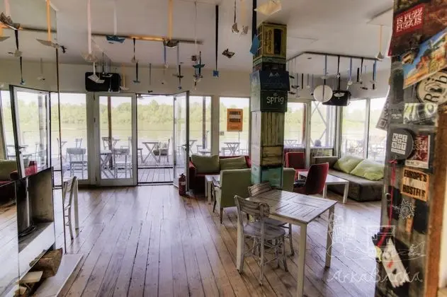 ArkaBarka Floating Hostel and Apartments - Lobi