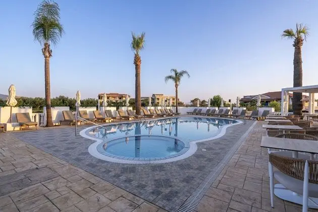 Arkadia Luxury Hotel Apartments - Dış Mekan