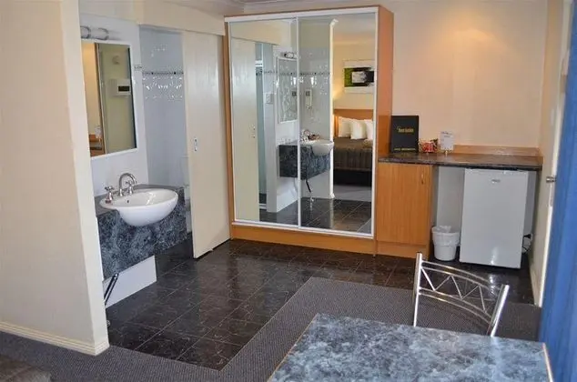 Arkana Motor Inn & Terrace Apartments - Genel