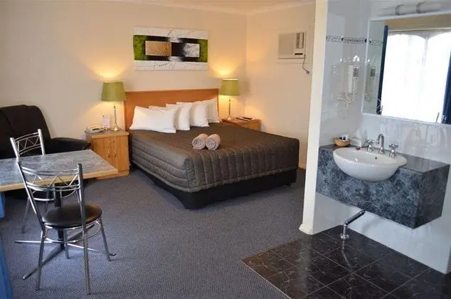 Arkana Motor Inn & Terrace Apartments - Genel